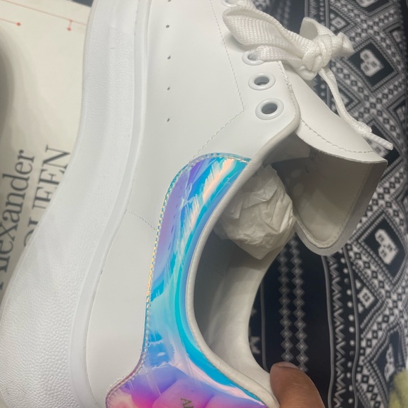 Alexander McQueen Sneakers - Picture 4 of 11